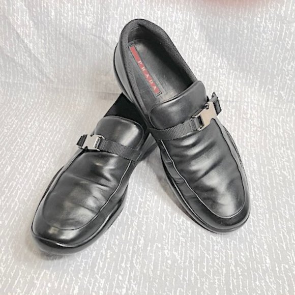 PRADA MEN'S BLACK LEATHER LOAFERS SZ 8 - Picture 1 of 7